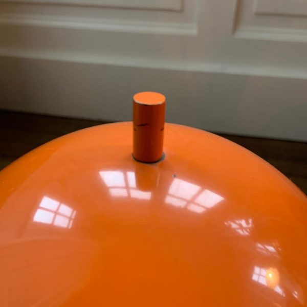 L'incontournable lampe Eye Ball 70' Orange - Monsieur le Chineur