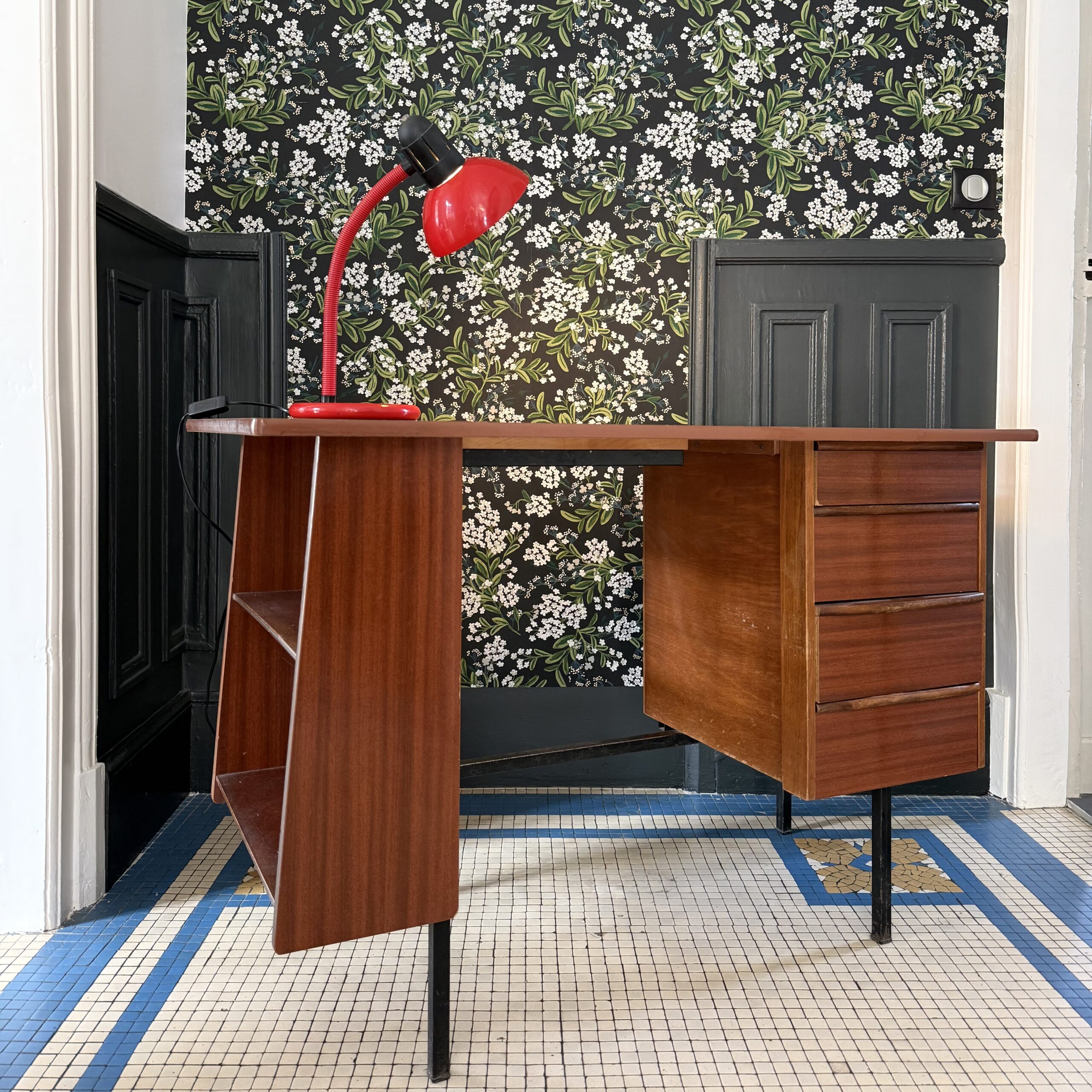 Bureau 1960 à 4 tiroirs et étagères laterales